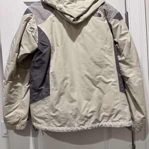 The North Face White 3 in 1 Triclimate Jacket, Size Medium